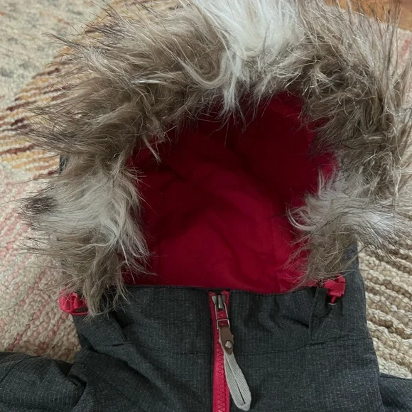 Burton Women’s Charcoal and Pink Ski/Snowboard Coat - Picture 7 of 13